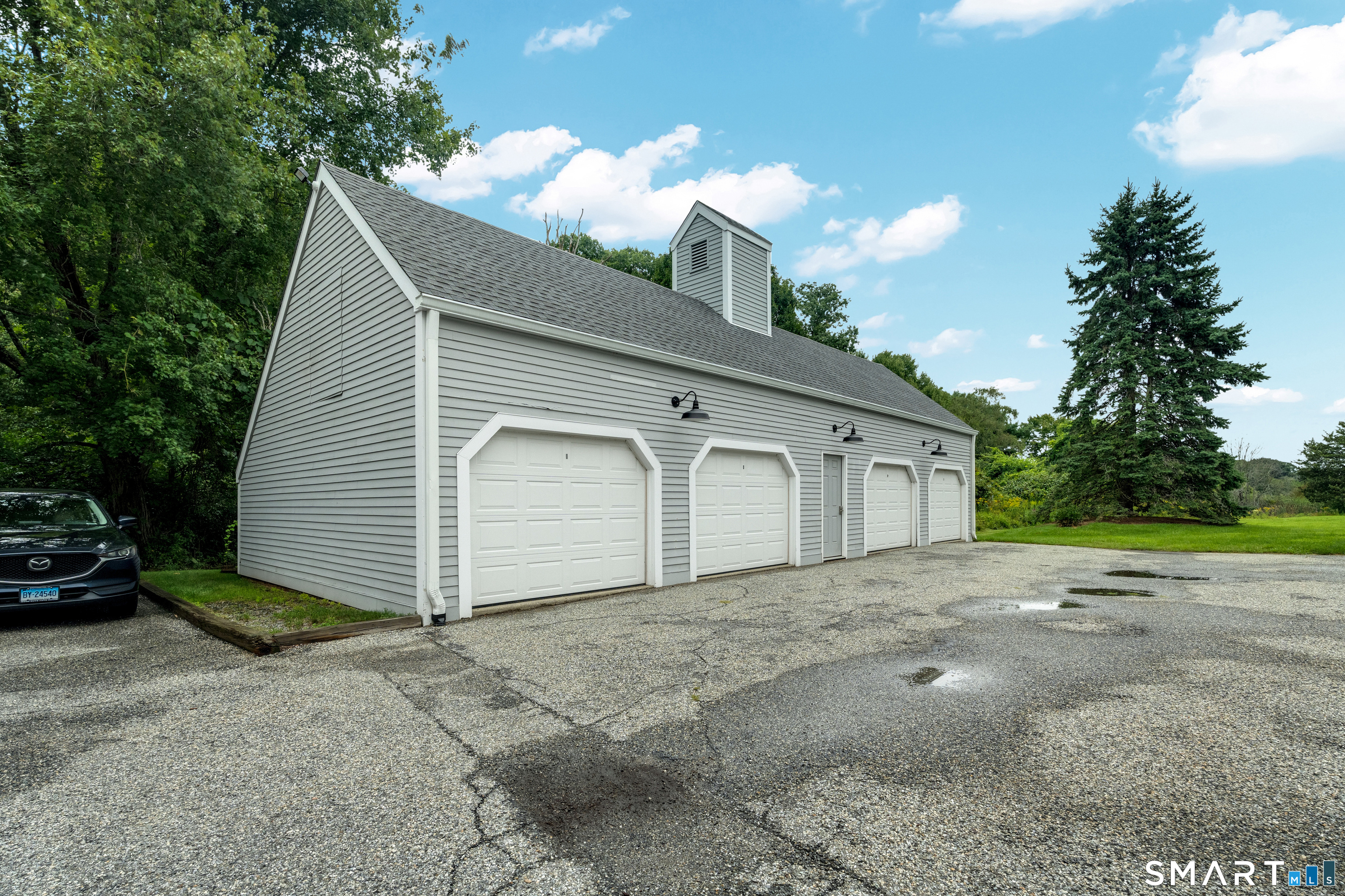 12 River Colony Guilford CT 06437