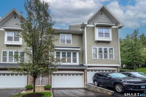 7 Lawrence Avenue Danbury CT 06810