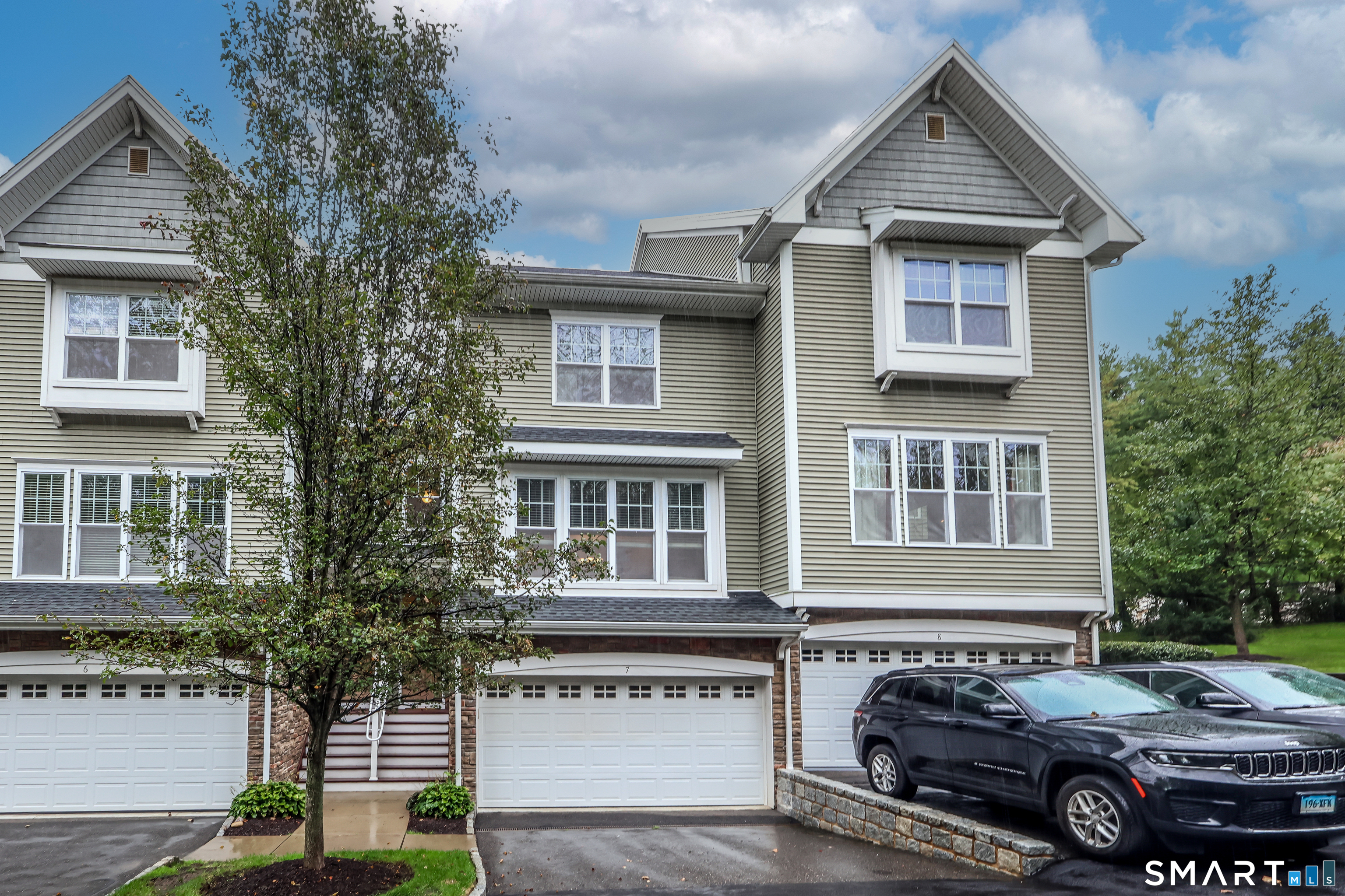 7 Lawrence Avenue Danbury CT 06810
