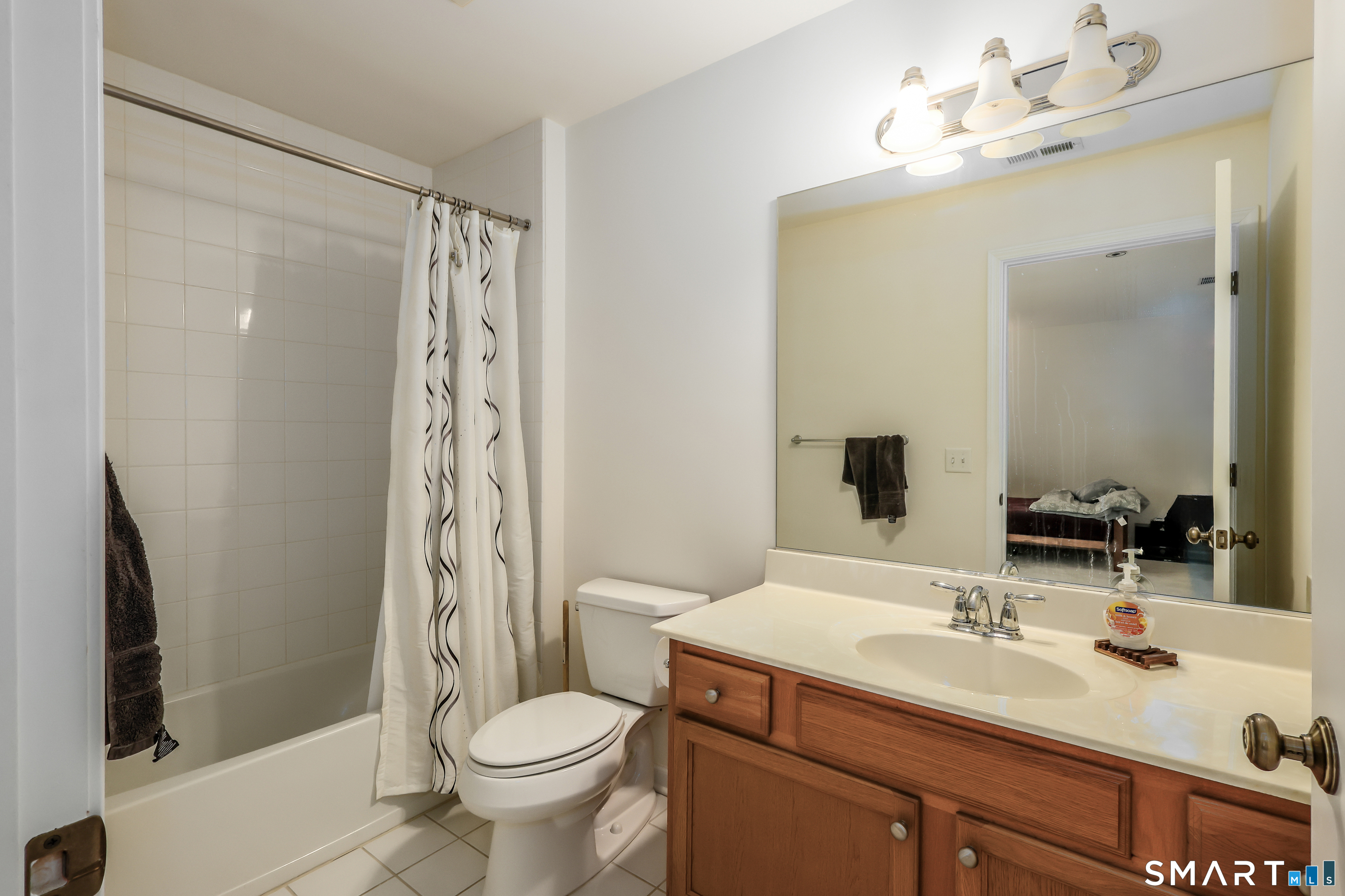 7 Lawrence Avenue Danbury CT 06810