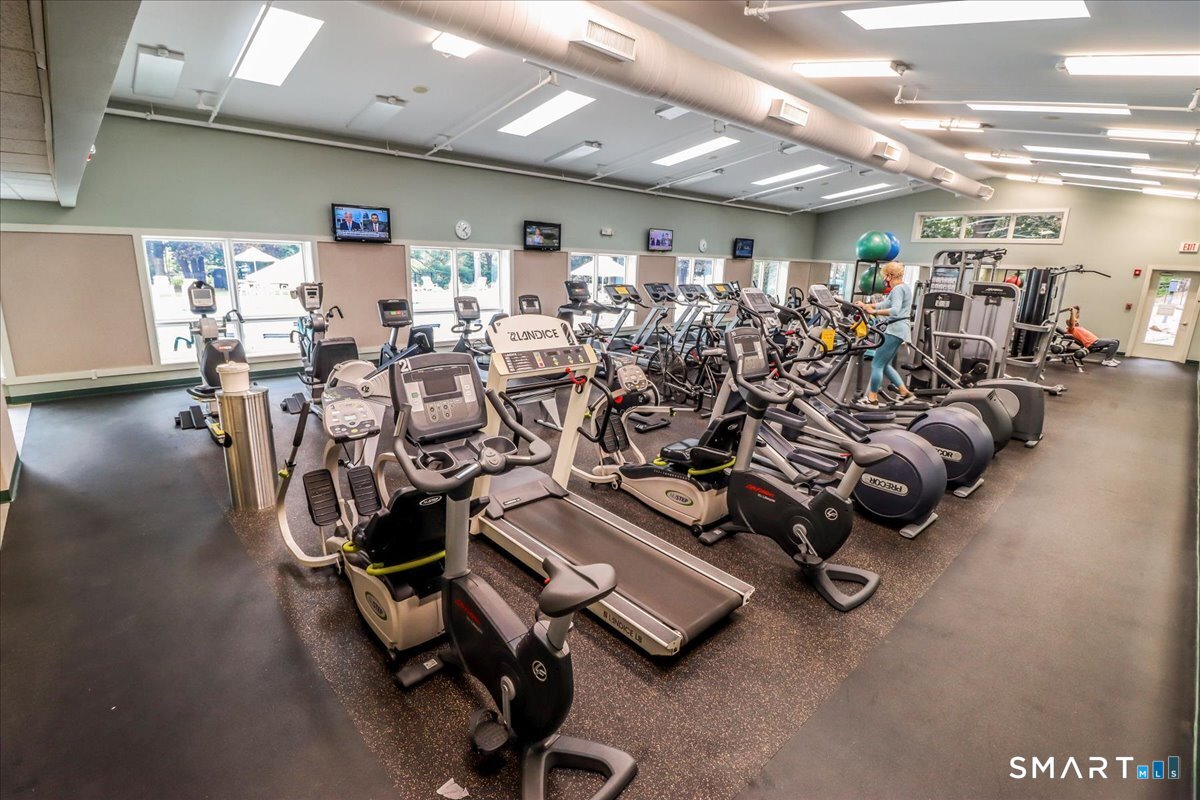 291 Heritage Village Southbury CT 06488