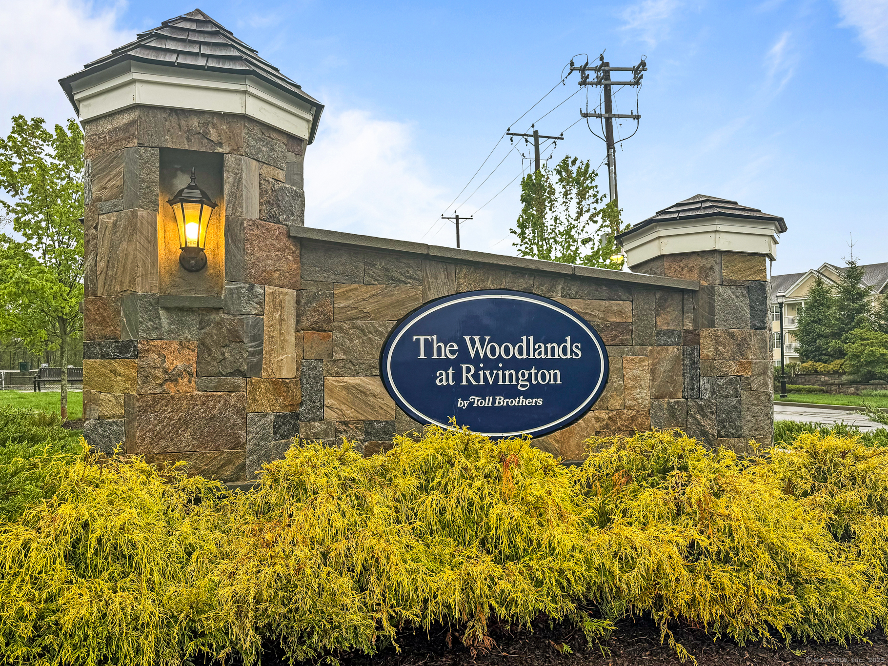 81 Brentwood Circle Danbury CT 06810