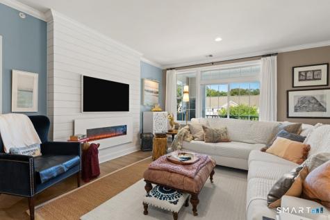 632 Brookside Court Newtown CT 06470