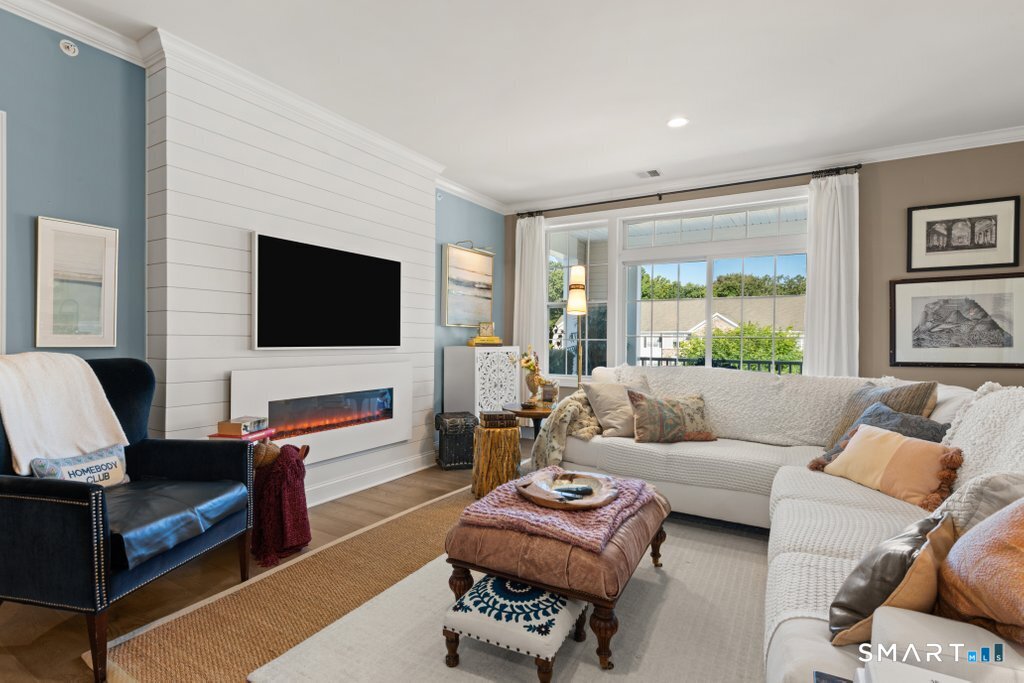 632 Brookside Court Newtown CT 06470