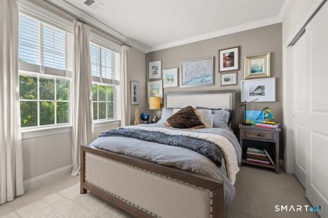 632 Brookside Court Newtown CT 06470