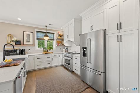 632 Brookside Court Newtown CT 06470