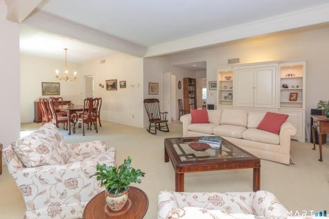912 Heritage Village Southbury CT 06488