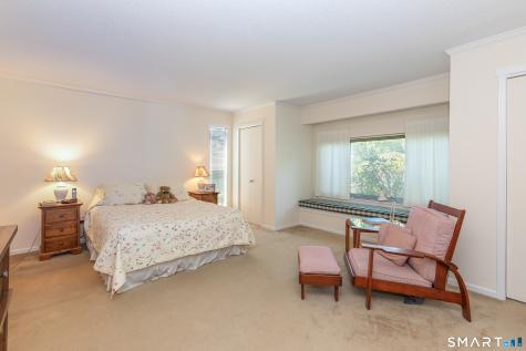 912 Heritage Village Southbury CT 06488