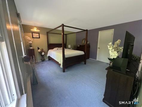 2 Lakeside Drive Ledyard CT 06339