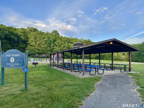 2 Lakeside Drive Ledyard CT 06339