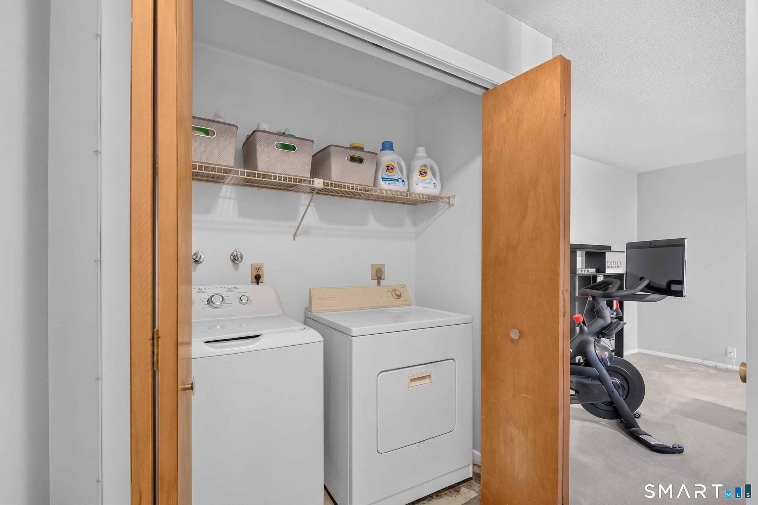 14 Riverview Drive Bridgeport CT 06604