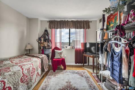 111 Dekoven Drive Middletown CT 06457