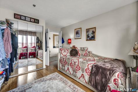 111 Dekoven Drive Middletown CT 06457