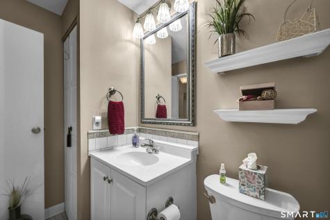 111 Dekoven Drive Middletown CT 06457