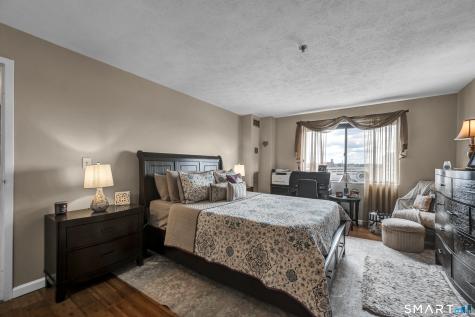111 Dekoven Drive Middletown CT 06457