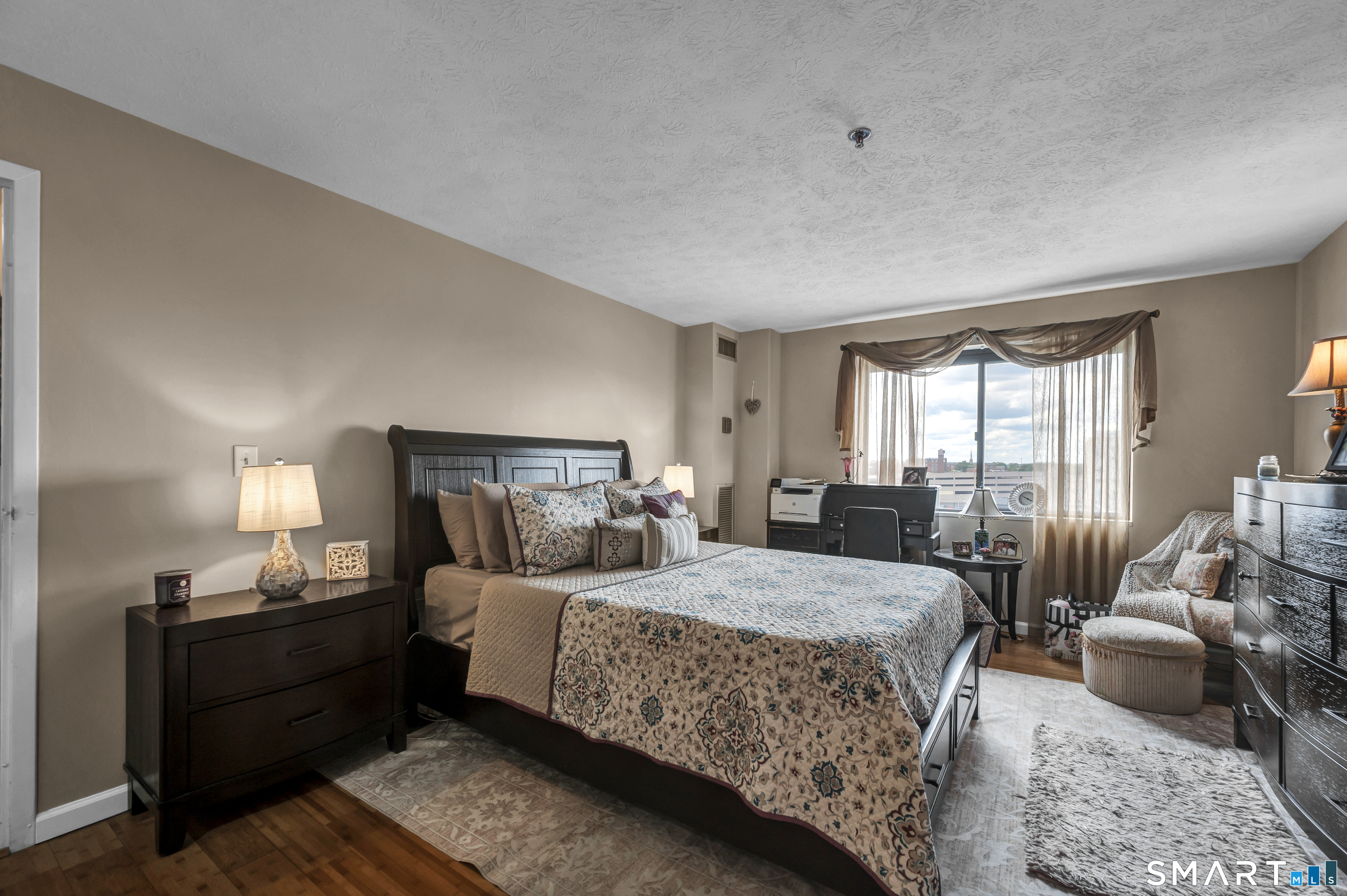 111 Dekoven Drive Middletown CT 06457