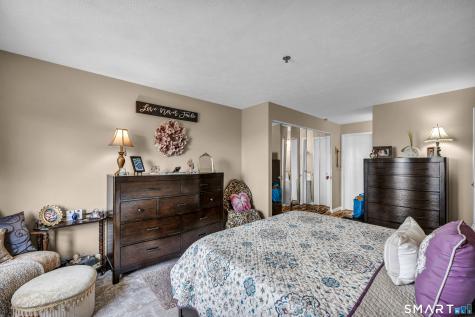 111 Dekoven Drive Middletown CT 06457