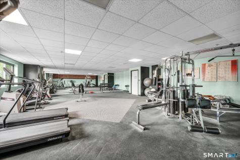 111 Dekoven Drive Middletown CT 06457