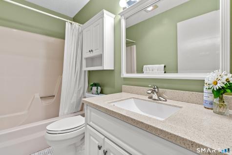 609 Twin Circle Drive South Windsor CT 06074