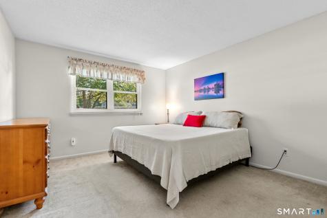 609 Twin Circle Drive South Windsor CT 06074