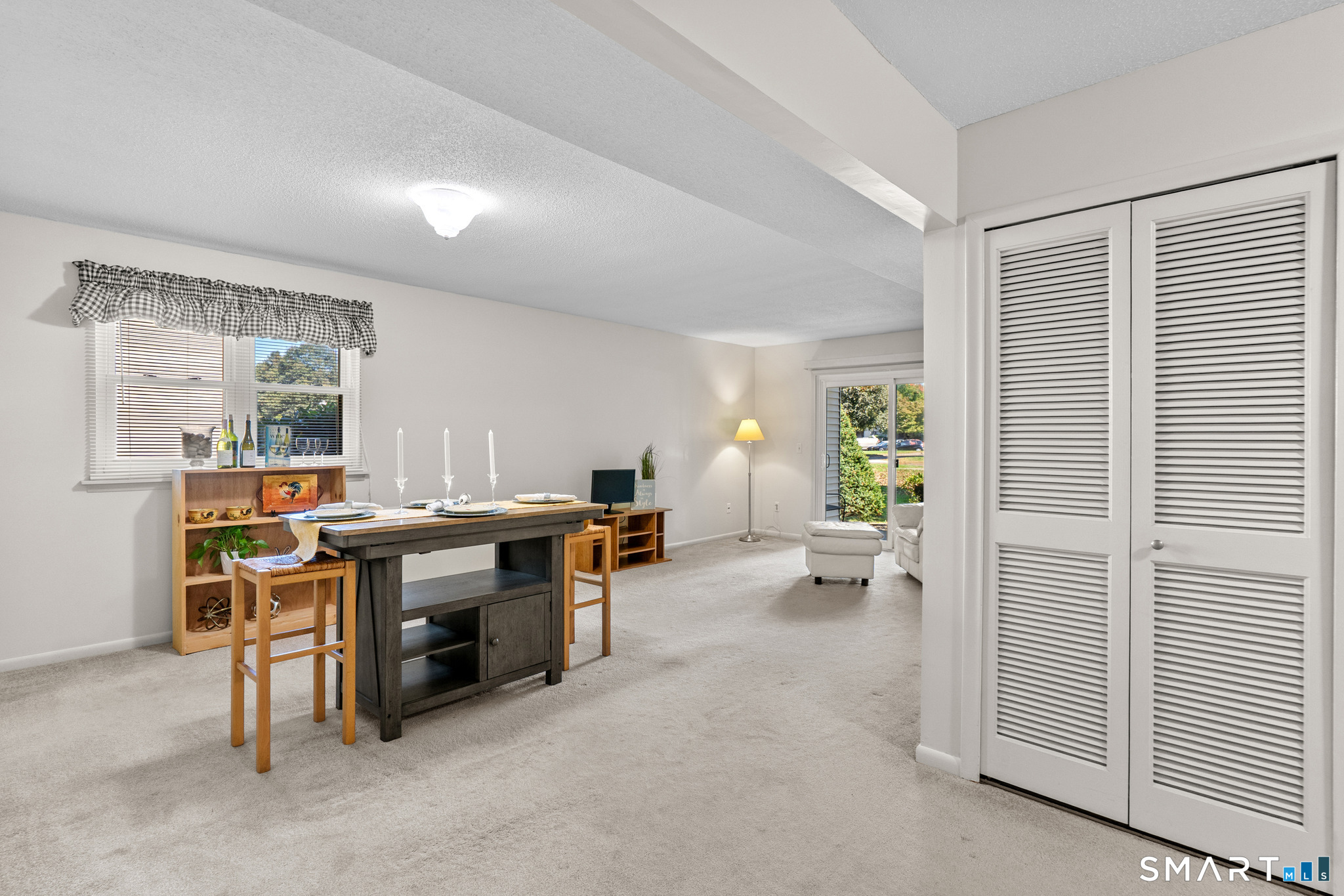 609 Twin Circle Drive South Windsor CT 06074