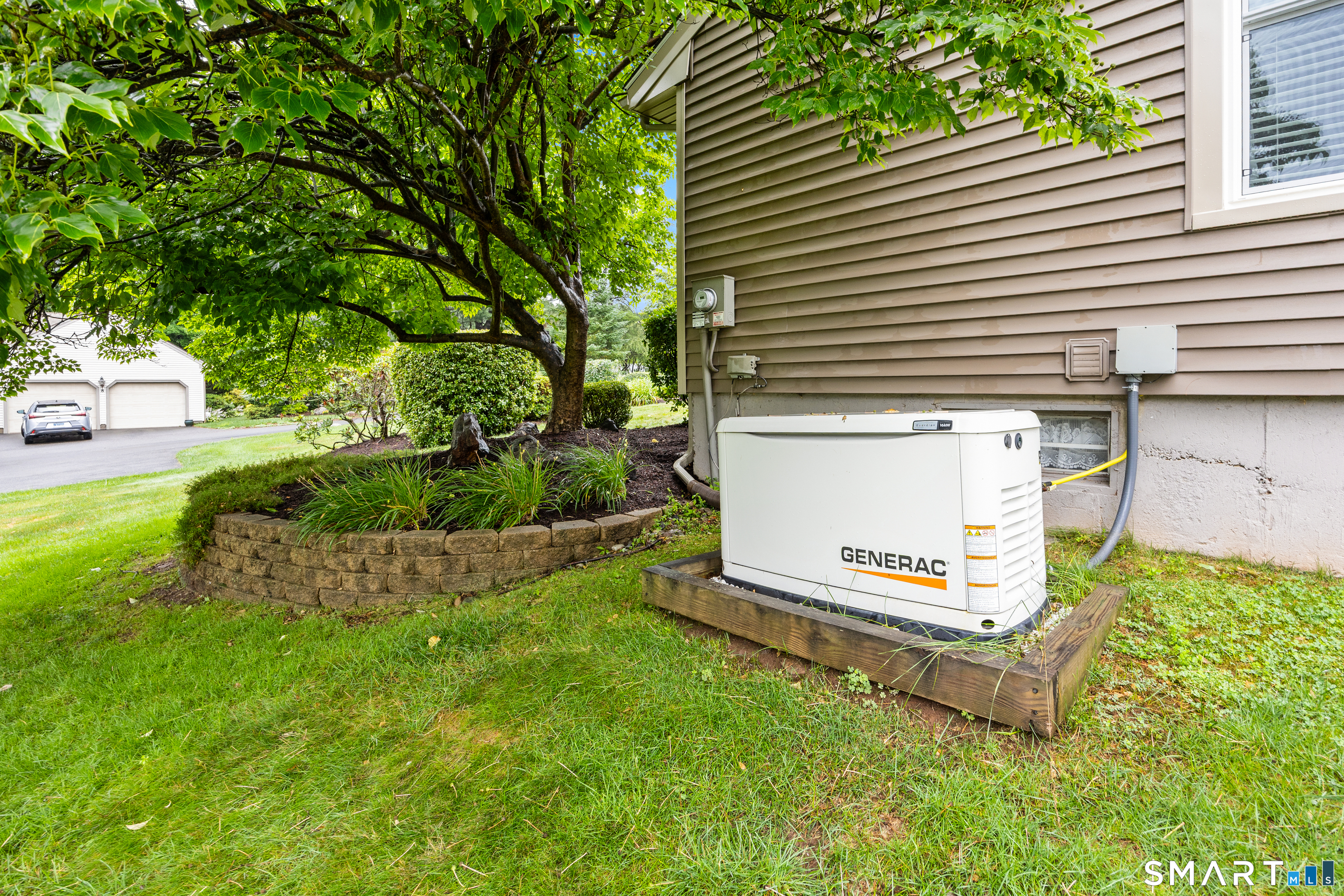 2 Saxon Woods Court Cheshire CT 06410