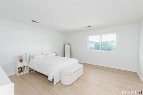 140 Thompson Street East Haven CT 06513