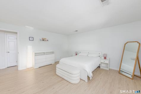 140 Thompson Street East Haven CT 06513