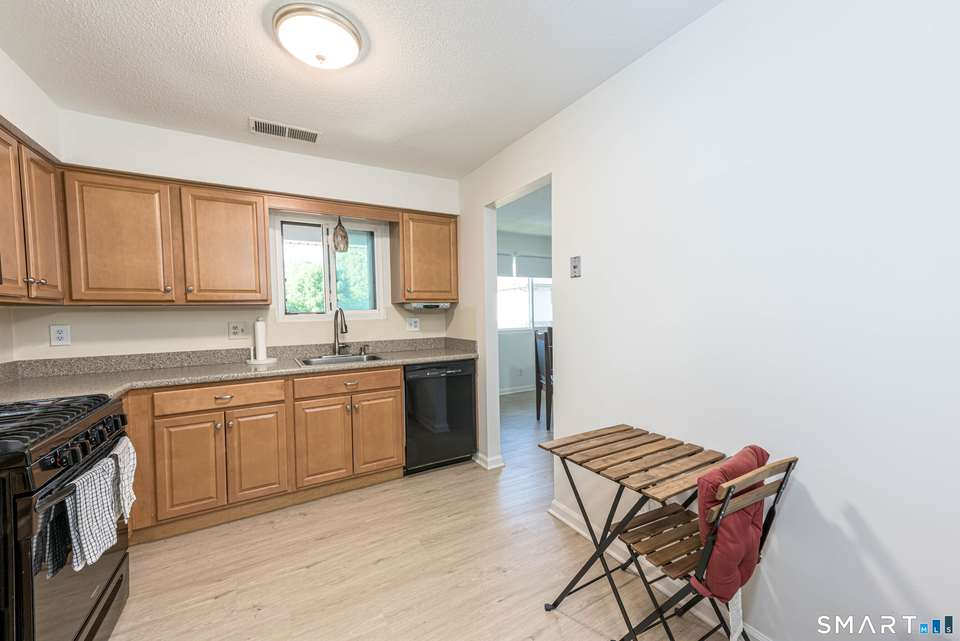 140 Thompson Street East Haven CT 06513
