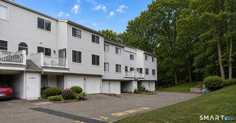 125 Staffordshire Common Wallingford CT 06492