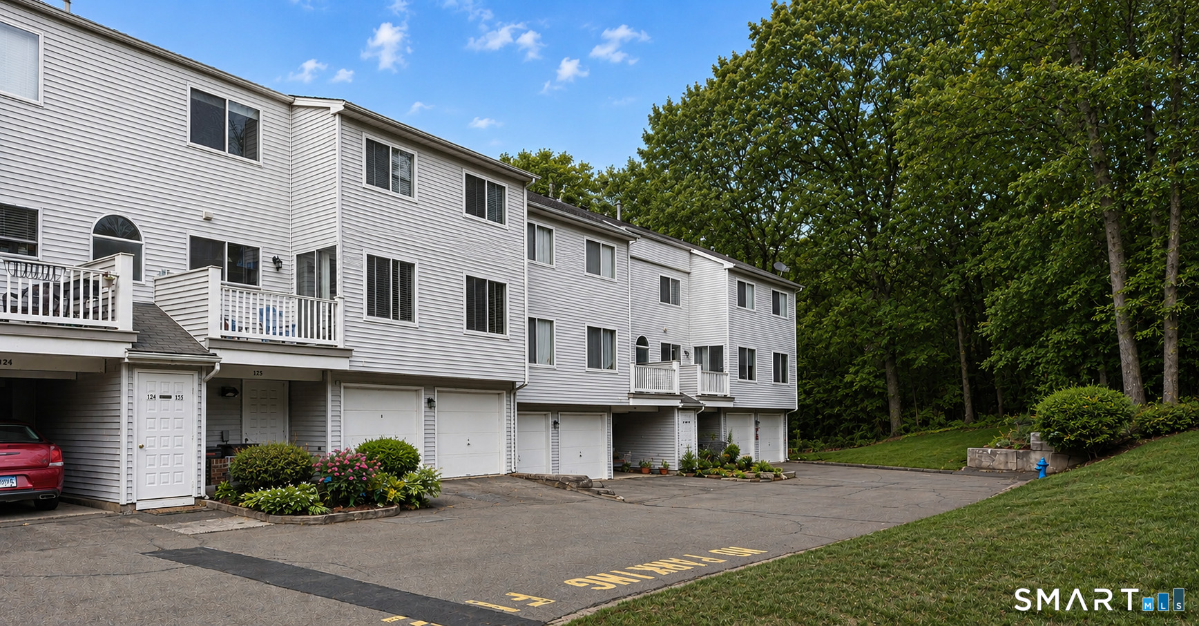 125 Staffordshire Common Wallingford CT 06492