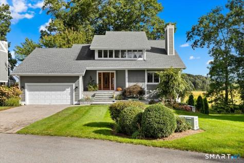 13 Salt Meadow Lane Branford CT 06405