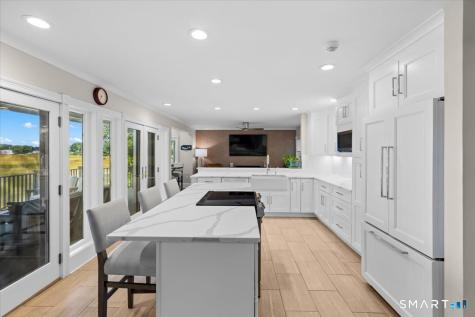 13 Salt Meadow Lane Branford CT 06405