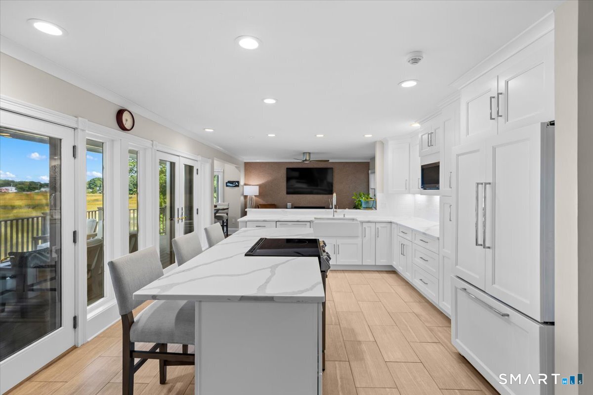 13 Salt Meadow Lane Branford CT 06405