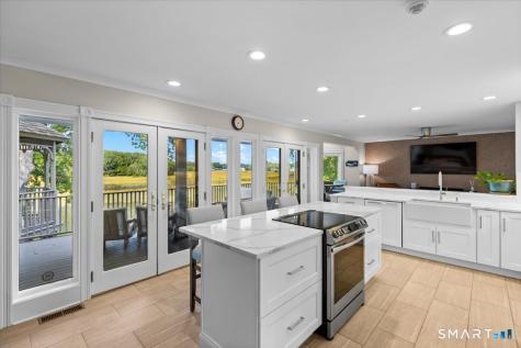13 Salt Meadow Lane Branford CT 06405