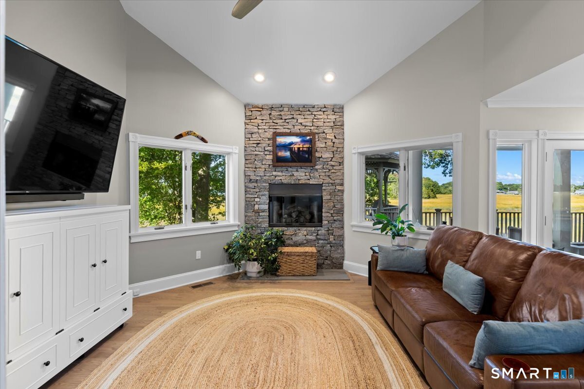 13 Salt Meadow Lane Branford CT 06405
