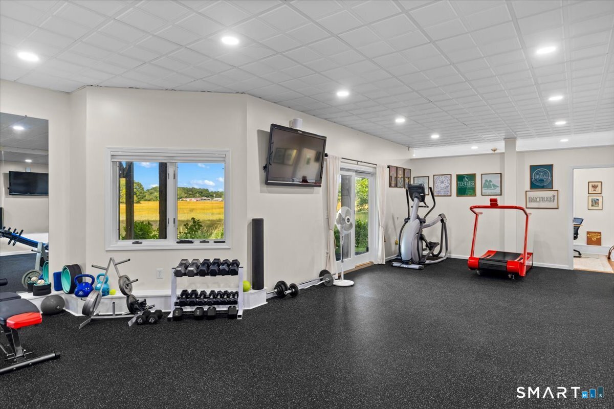 13 Salt Meadow Lane Branford CT 06405