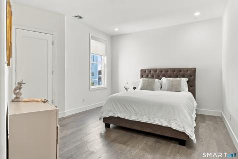 60 Maple Street Branford CT 06405