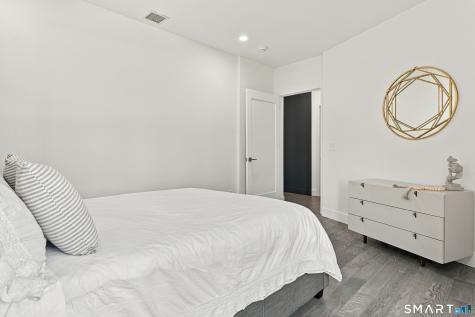 60 Maple Street Branford CT 06405