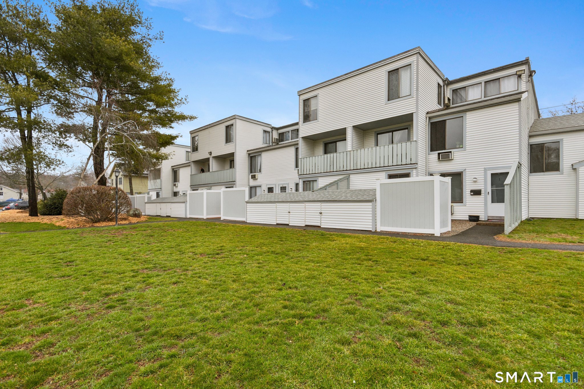 6 Hamre Lane Branford CT 06405