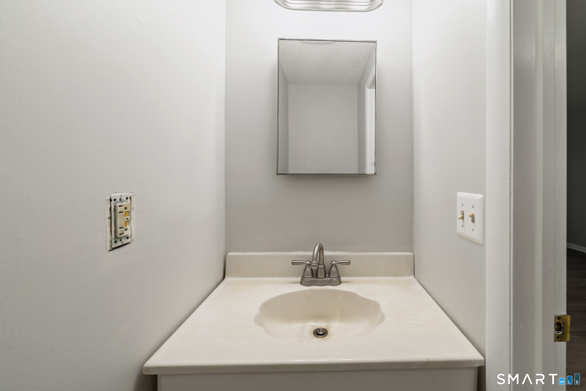 1081 New Haven Road Naugatuck CT 06770