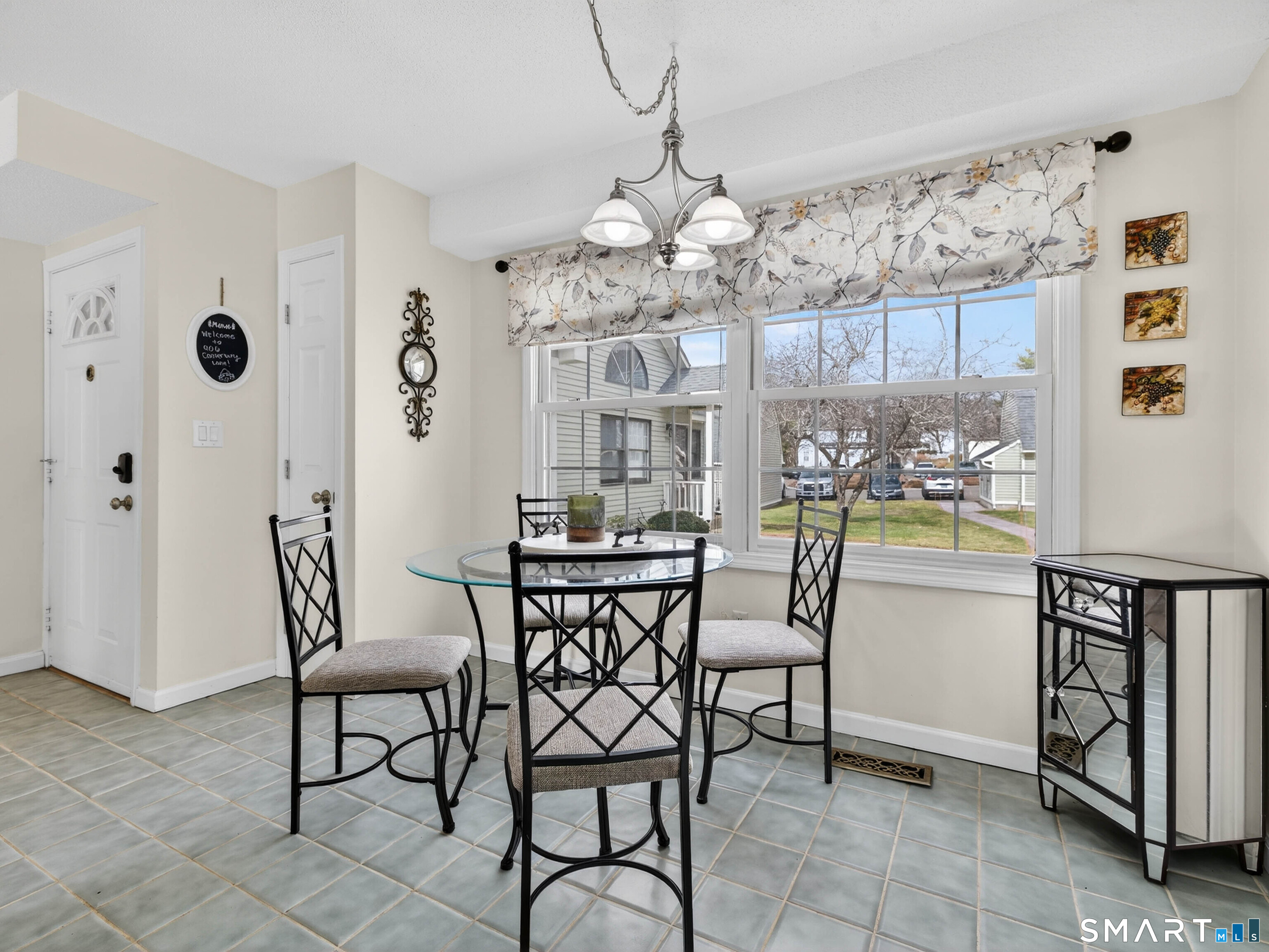 906 Canterbury Lane Colchester CT 06415