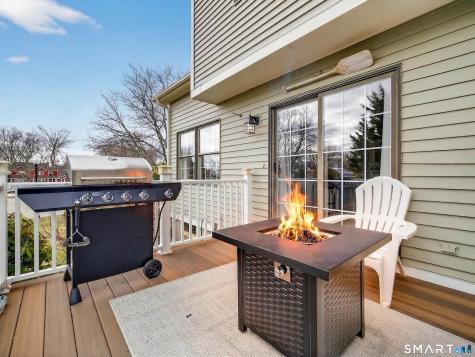 906 Canterbury Lane Colchester CT 06415