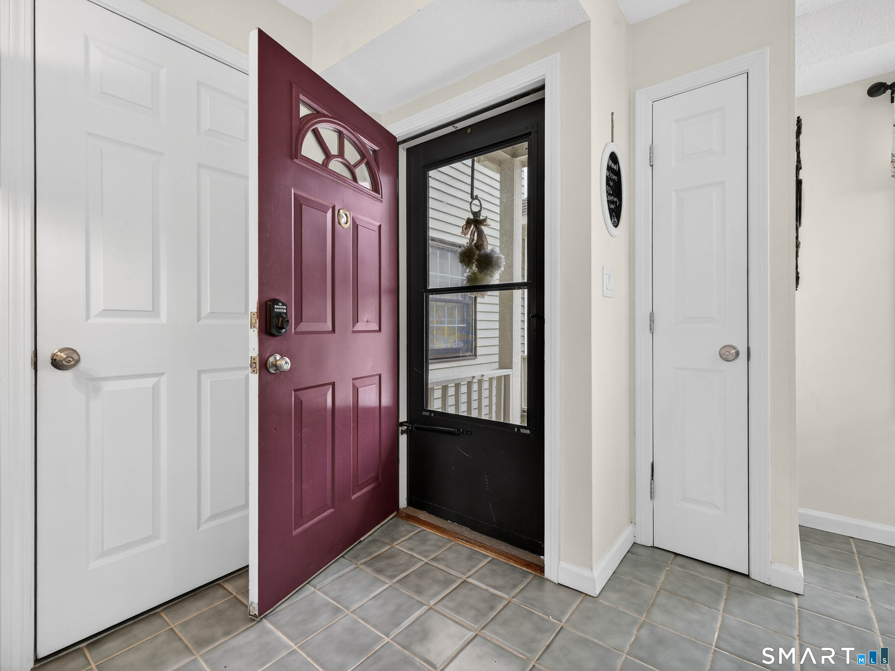 906 Canterbury Lane Colchester CT 06415