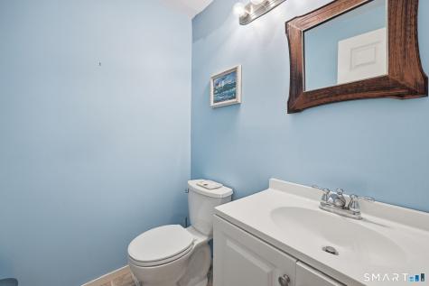 2 Pond Circle Avon CT 06001
