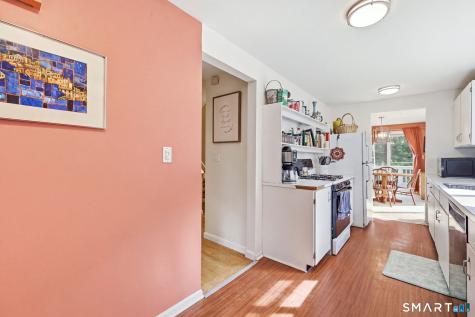 2 Pond Circle Avon CT 06001