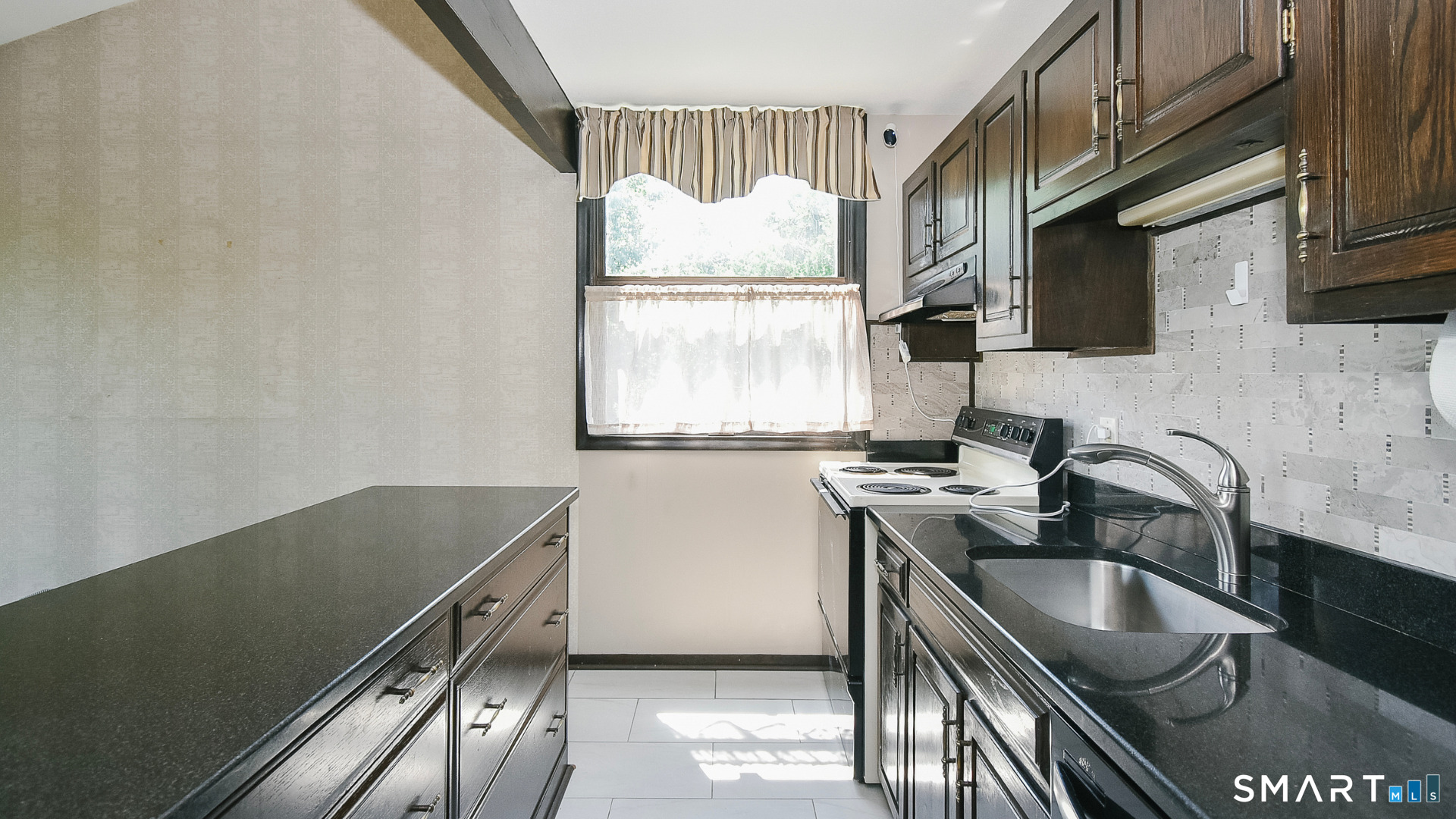 121 Country Squire Drive Cromwell CT 06416