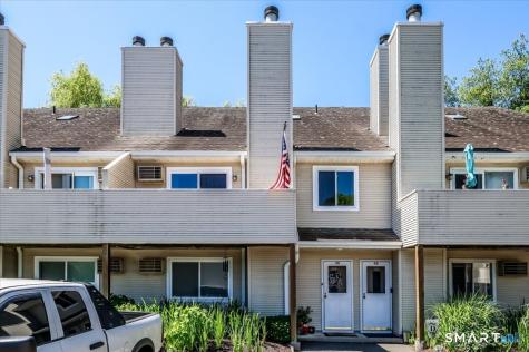 136 Pembroke Road Danbury CT 06811