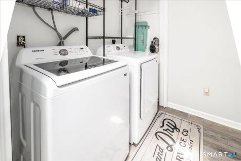 136 Pembroke Road Danbury CT 06811
