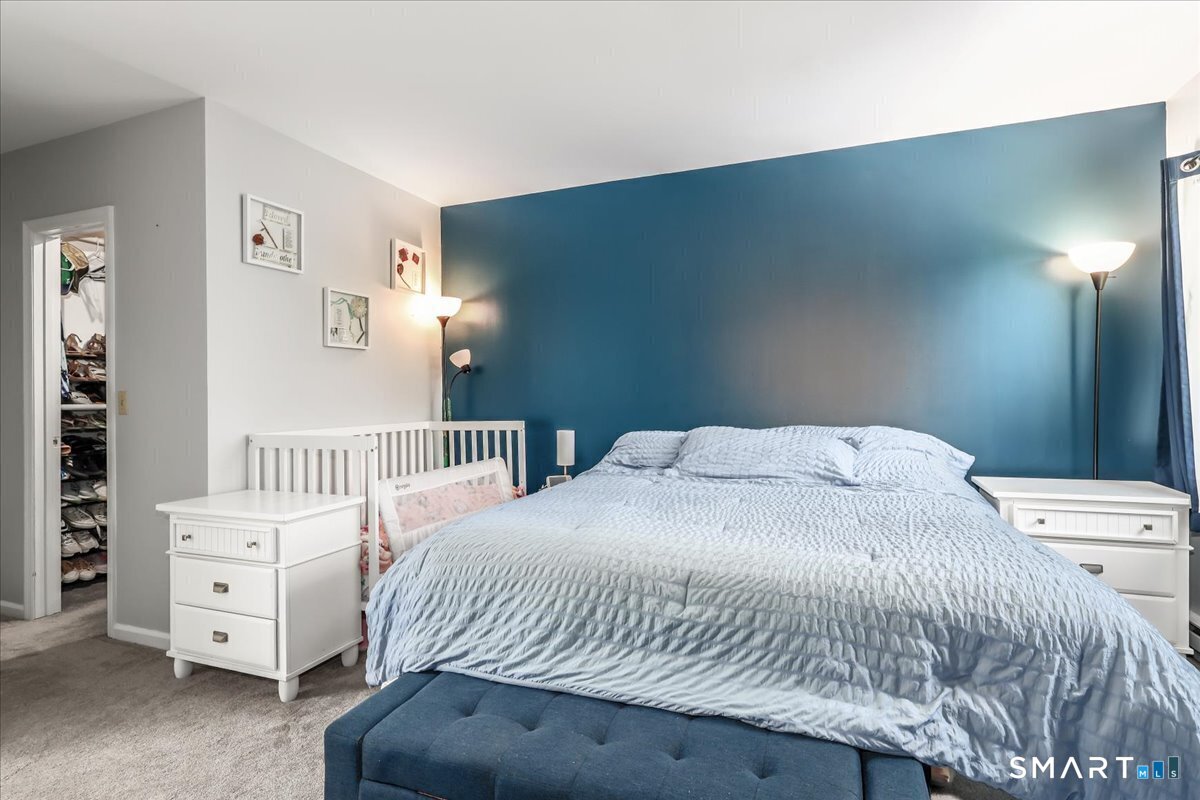 136 Pembroke Road Danbury CT 06811